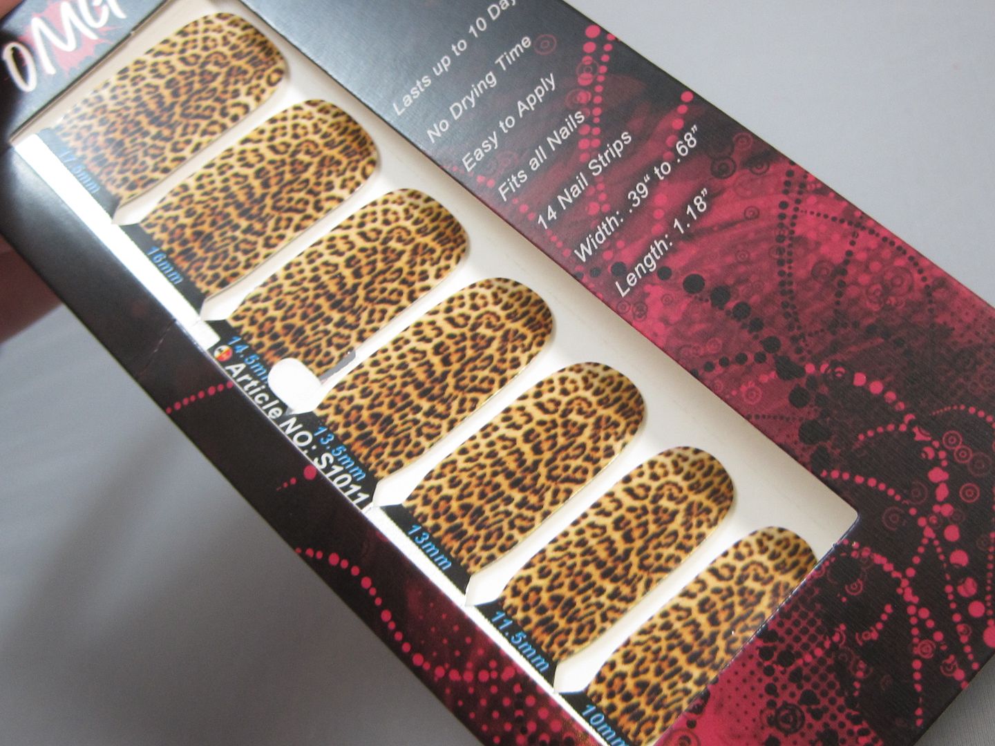 lavish-layerings-omg-nails-strips-review